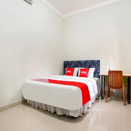 Oyo 90178 Pangeran Residence